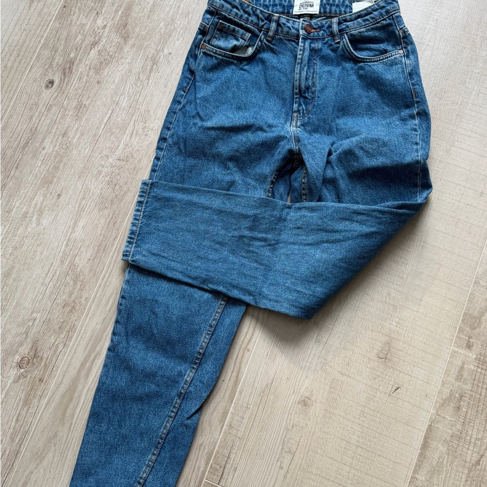 Zara Women's Straight Leg Blue Jeans